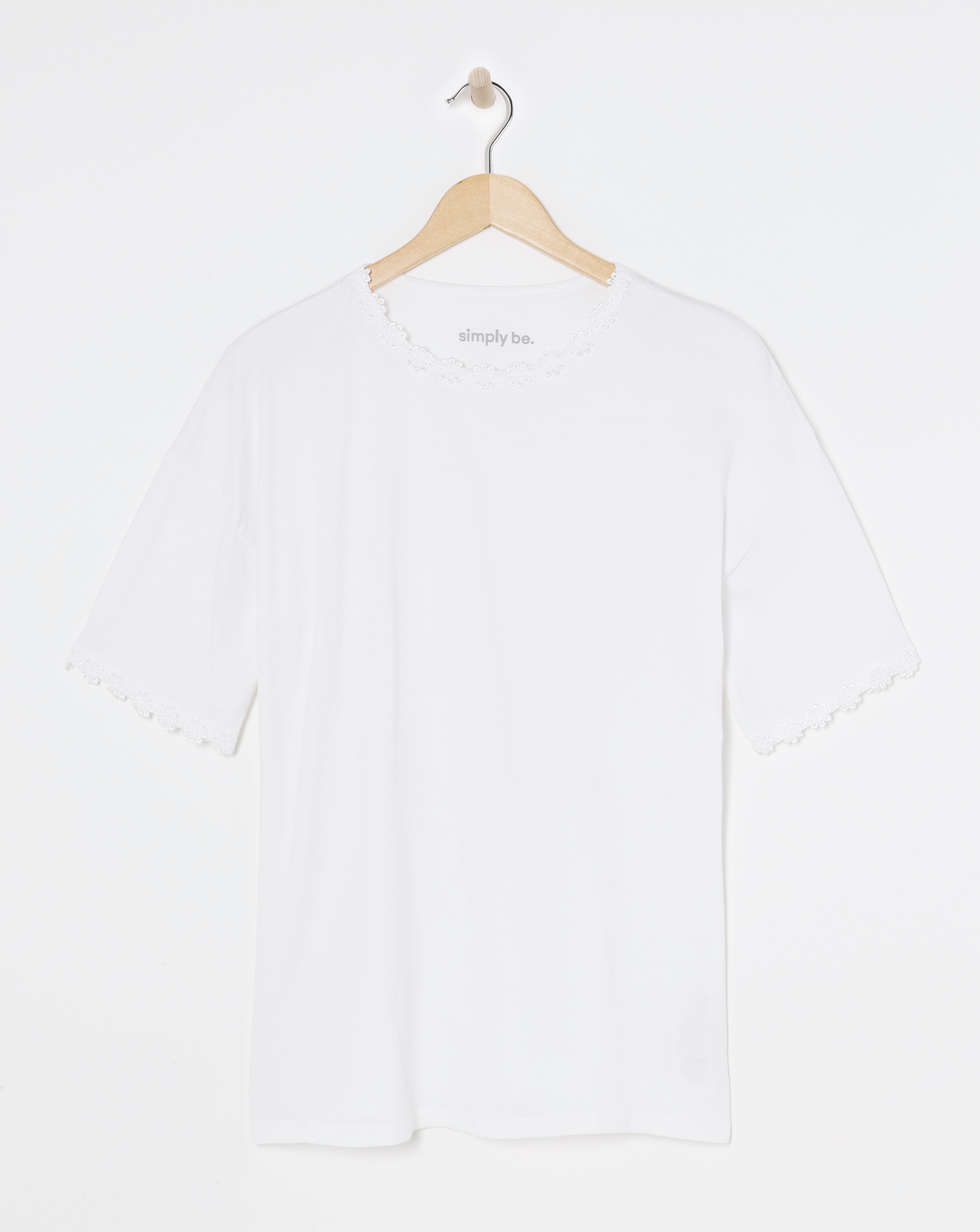 White Daisy Trim Crew Neck Tee