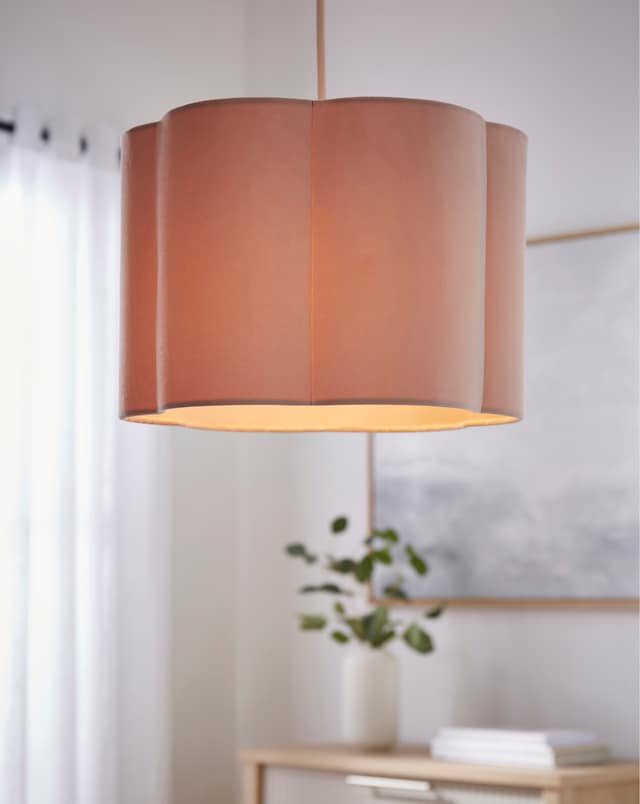 Blush Scallop Shade - Blush