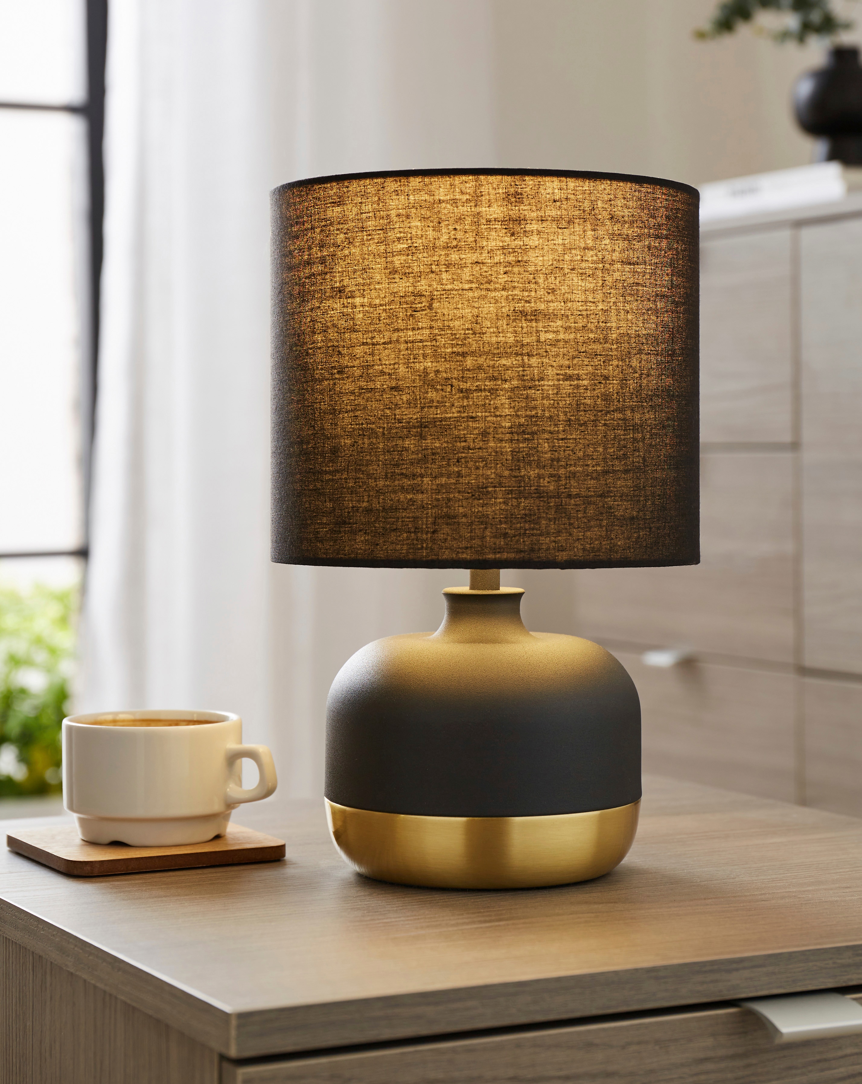 Black and Gold Touch Table Lamp