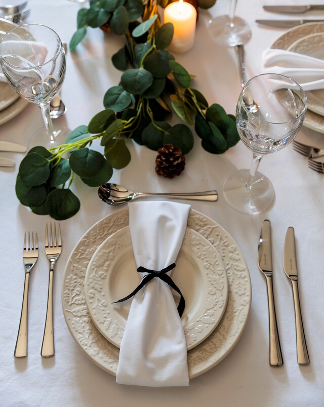 Price & Kensington Acorn 12 Dinner Set
