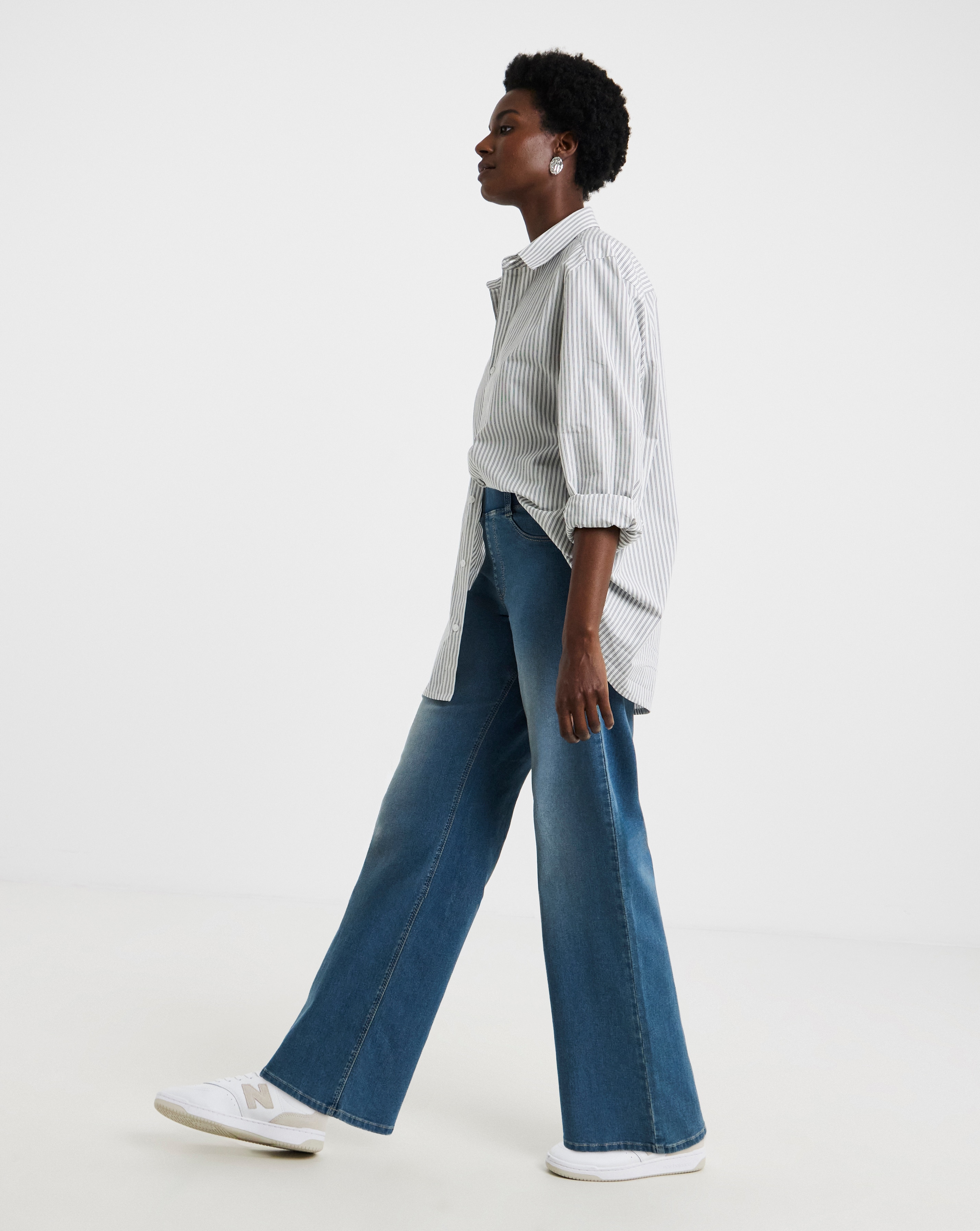 Mid Blue Stretch Wide Leg Jegging