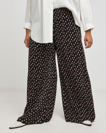 Plisse Wide Leg Trouser