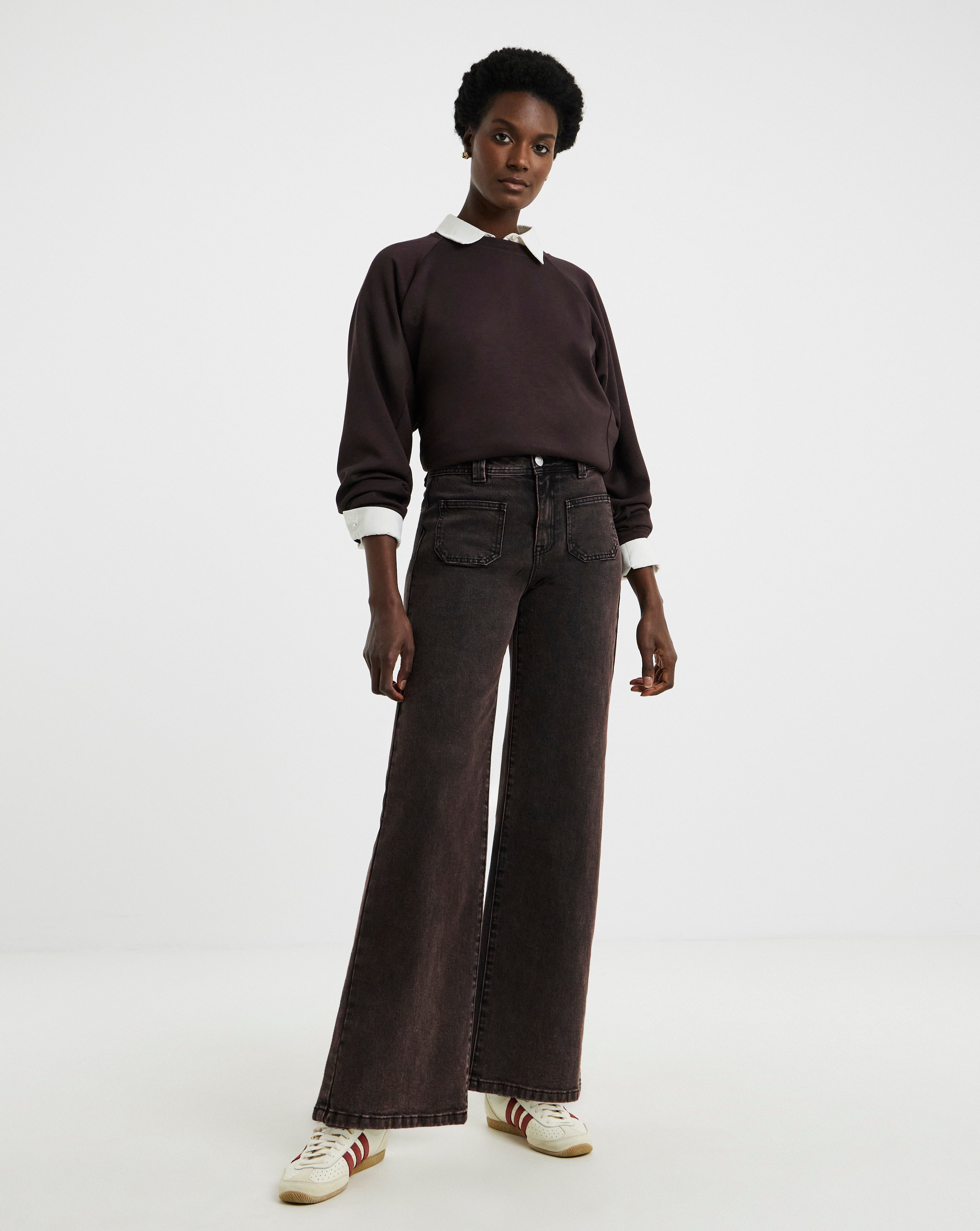 Pocket Front Wide Leg Jean