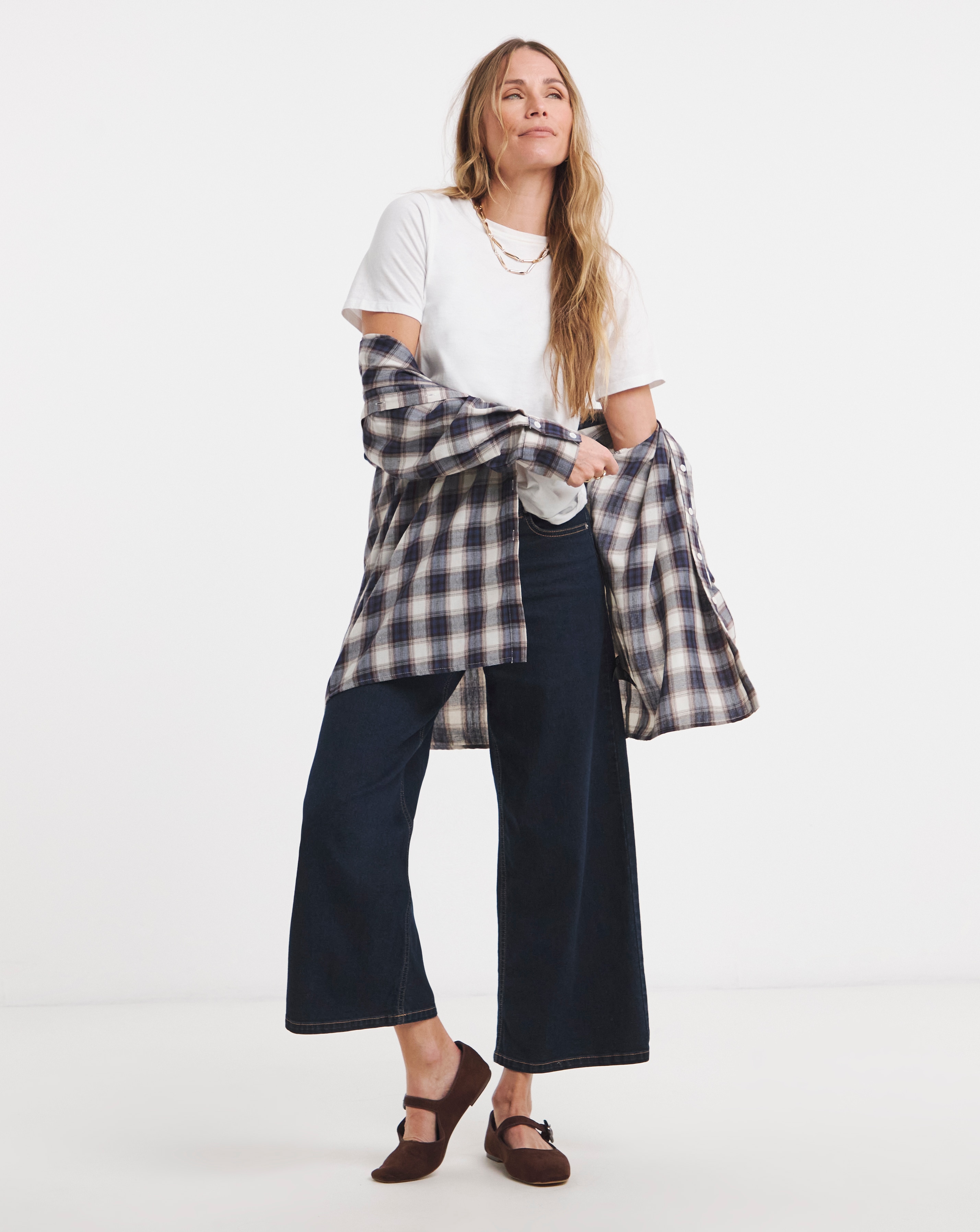 New In - 24/7 Wide Crop Jean