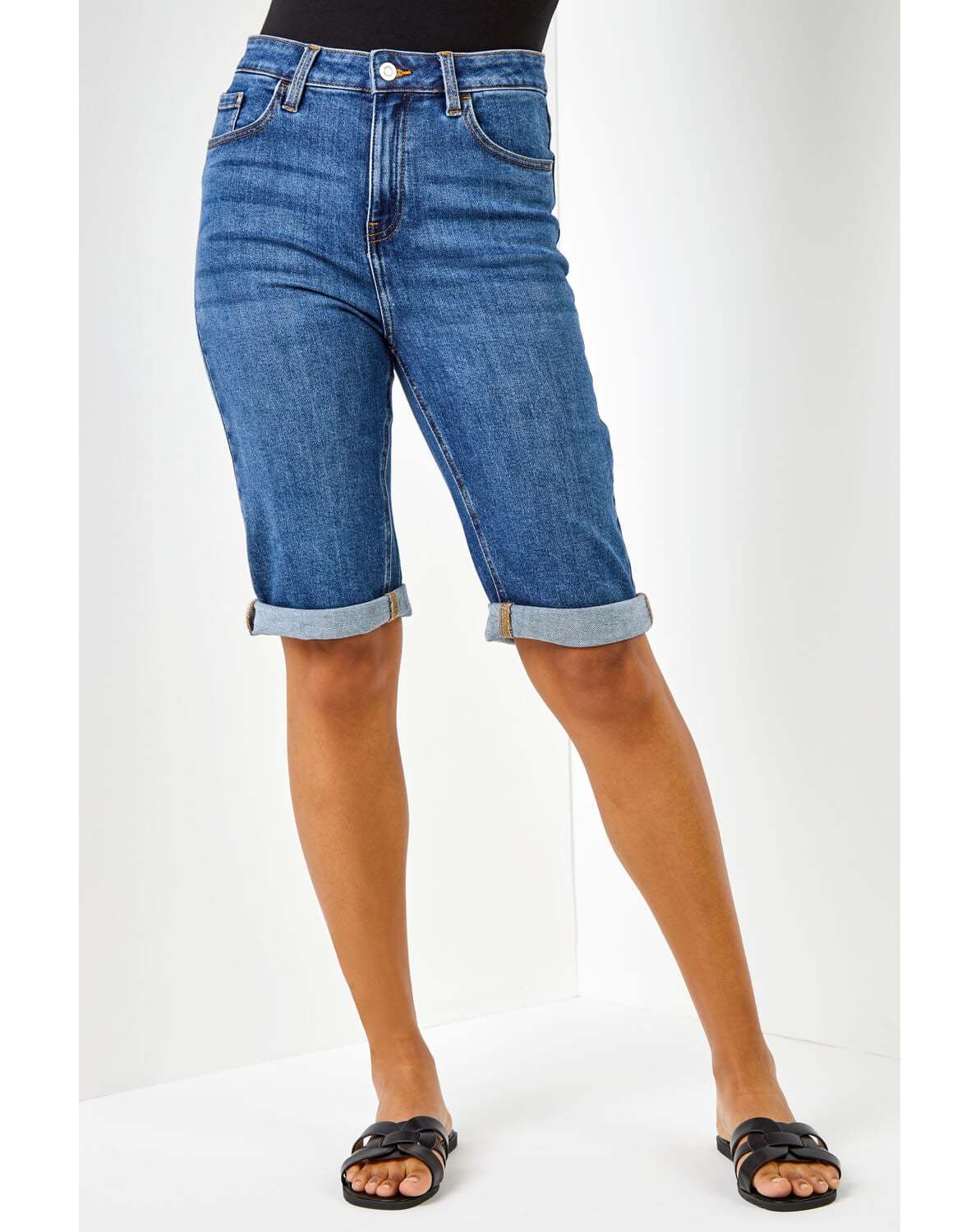 Roman Essential Stretch Knee Shorts