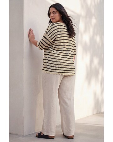 Roman Curve Scallop Hem Stripe Knit