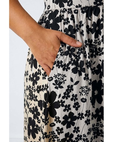 Roman Curve Floral Pocket Midi Dress