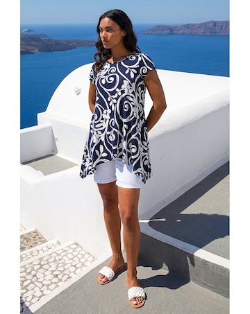 Roman Floral Print Hanky Hem Tunic Top