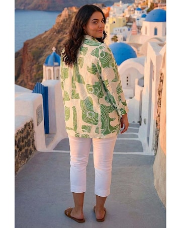 Roman Curve Textured Geometric Shirt