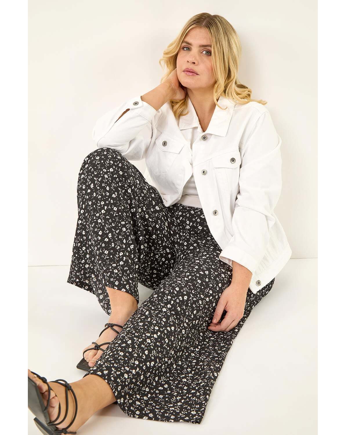 New In - Roman Curve Textured Wide Leg Trousers