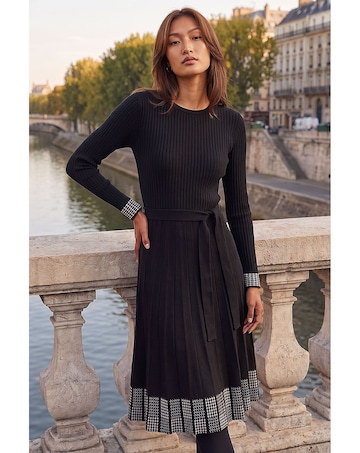 Roman Stretch Knit Border Print Dress