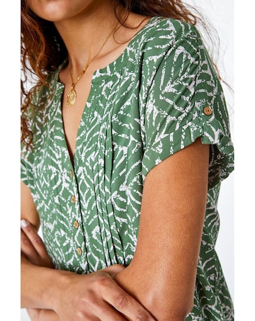 Roman Abstract Button Detail V-Neck Top