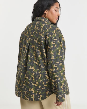 Simply Be Camo Print Button Through Cropped Utility Jacket