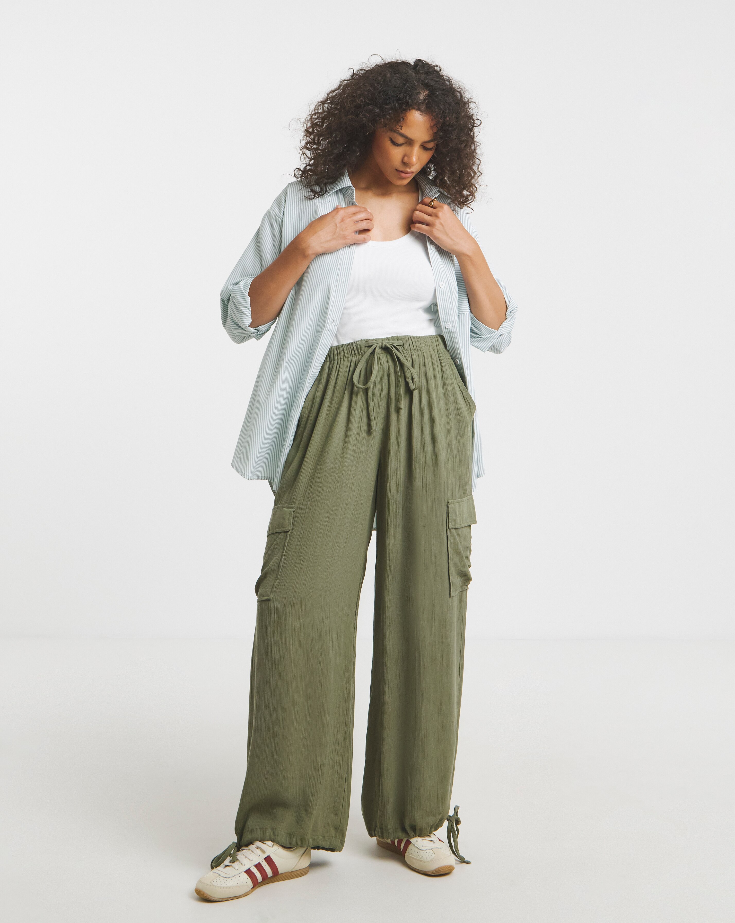 thumbnail image 2 of Womens Drawstring Elastic Waist Wide Leg Pants Full Length Solid Color Trousers With Pockets Black 2 of 13