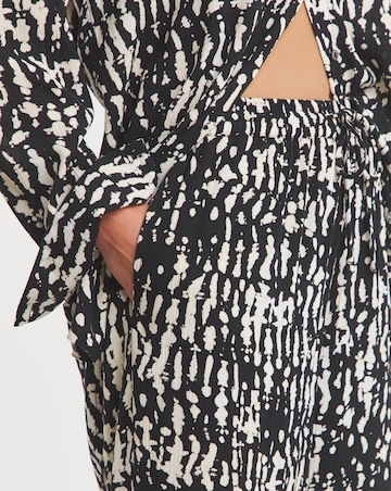 Simply Be Mono Print Crinkle Wide Leg Trousers