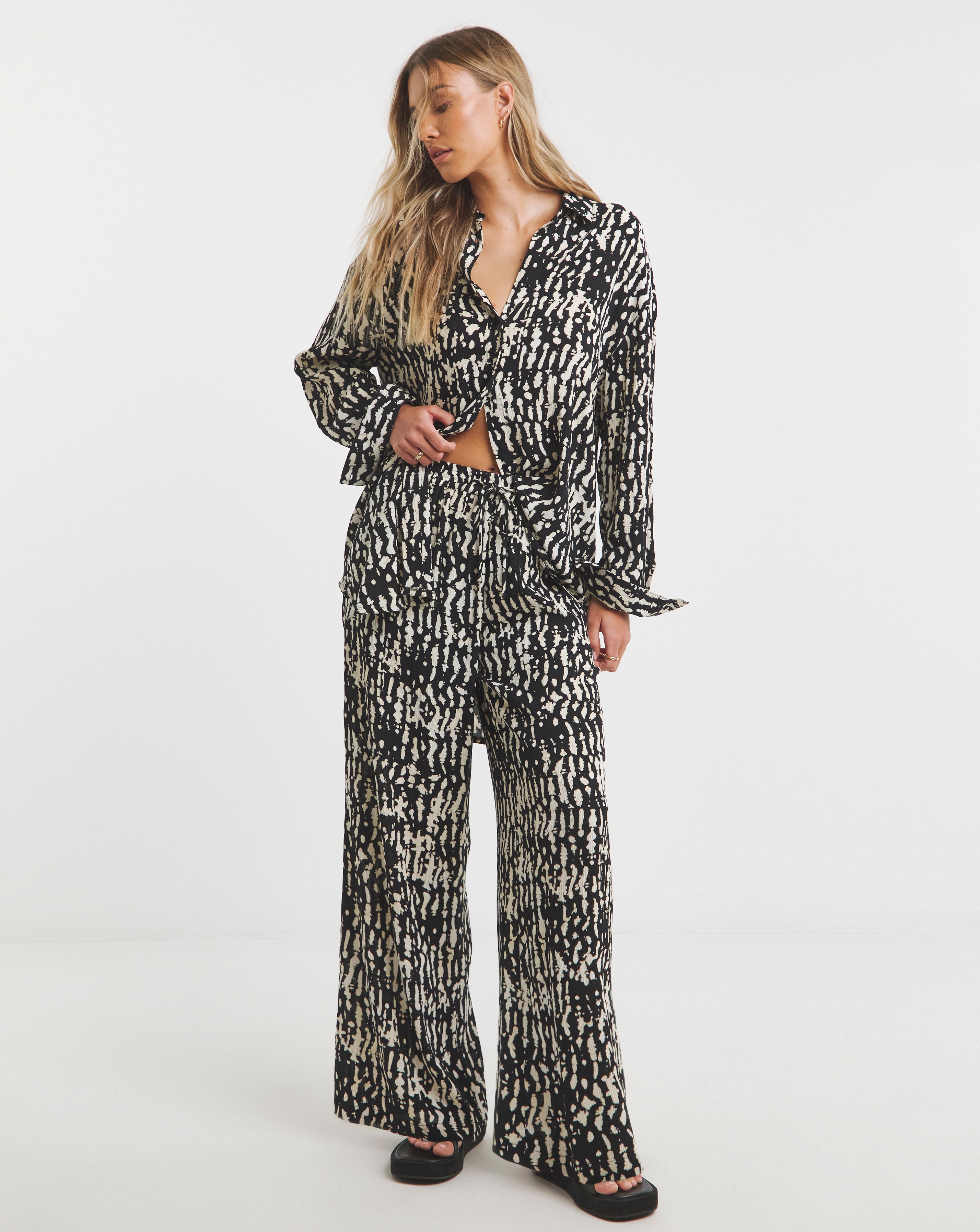 Crinkle Wide Leg Trousers