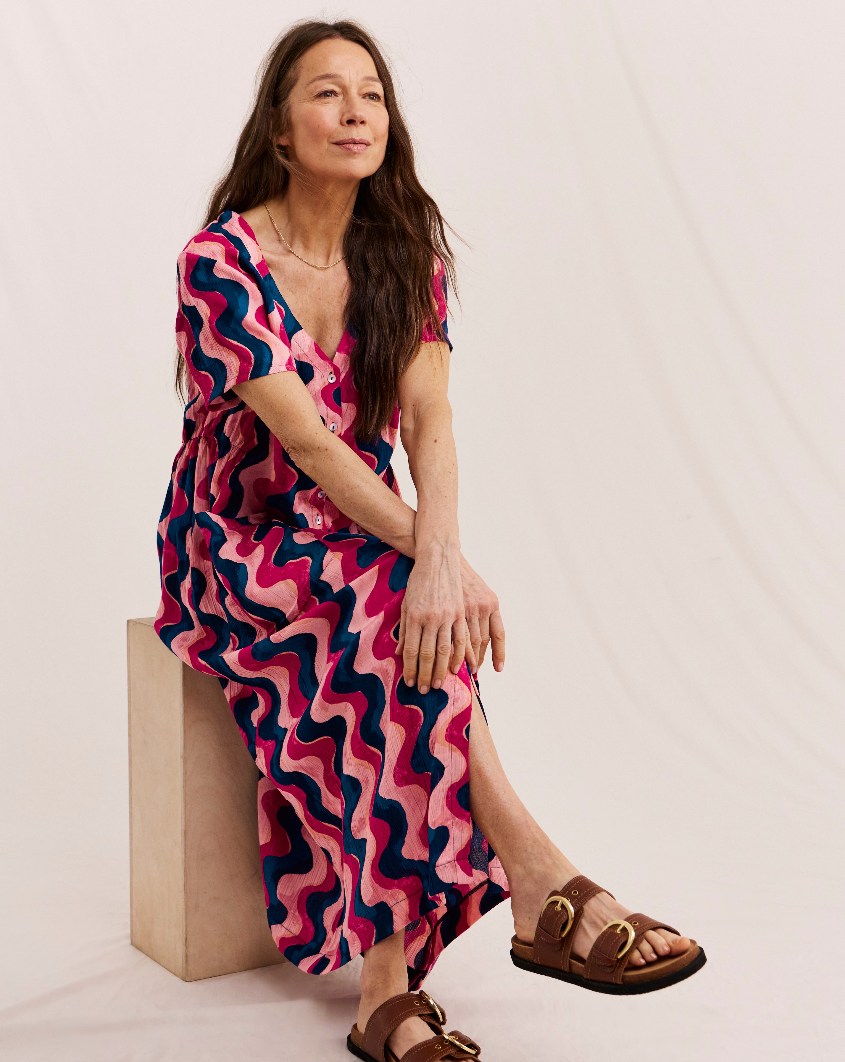 New In - Julipa Crinkle Pocket Midi Dress