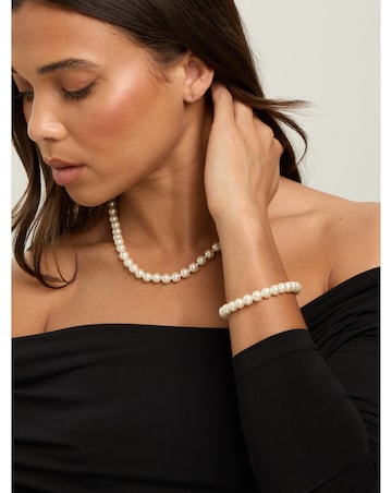 Jon Richard Single Row Pearl Stretch Bracelet