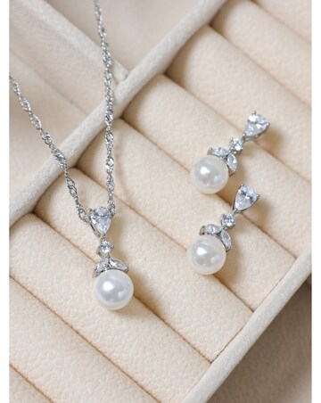 Jon Richard Rhodium Plated Crystal Leaf and Pearl Set - Gift Box