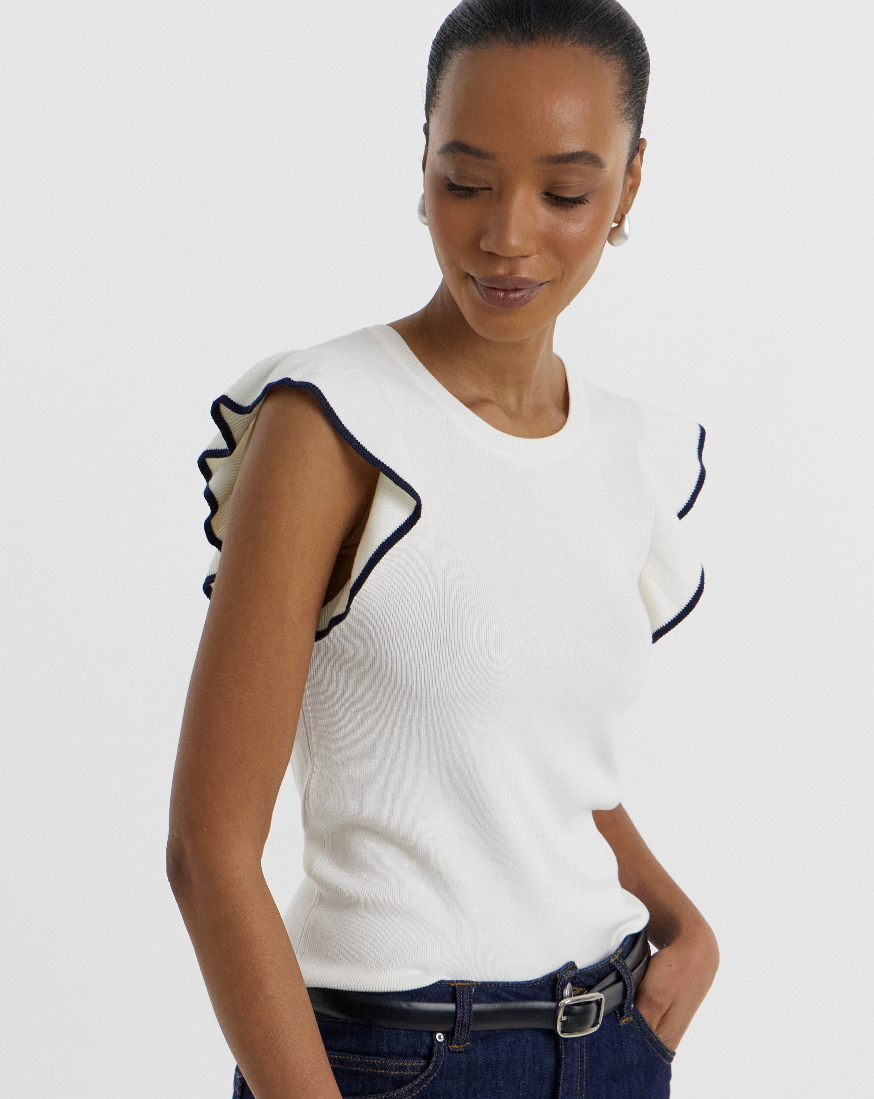 New In - JdY Adele O-Neck Frill Top Knit