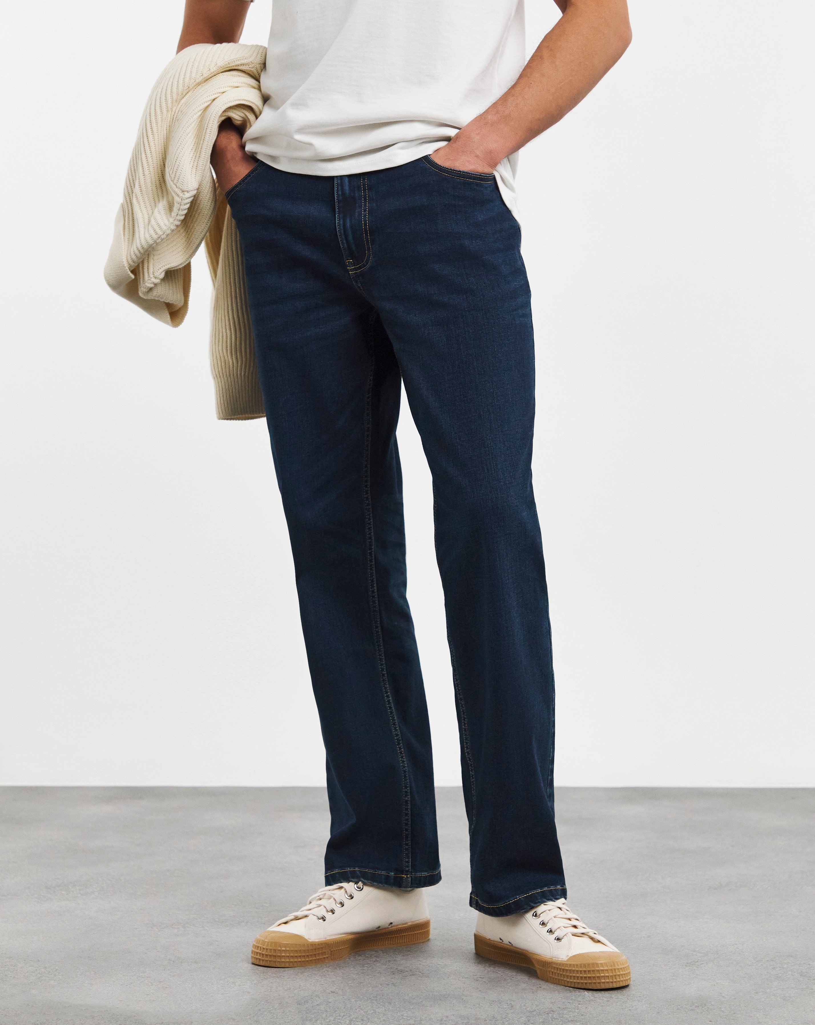 Straight Fit Stretch Jean Dark Wash