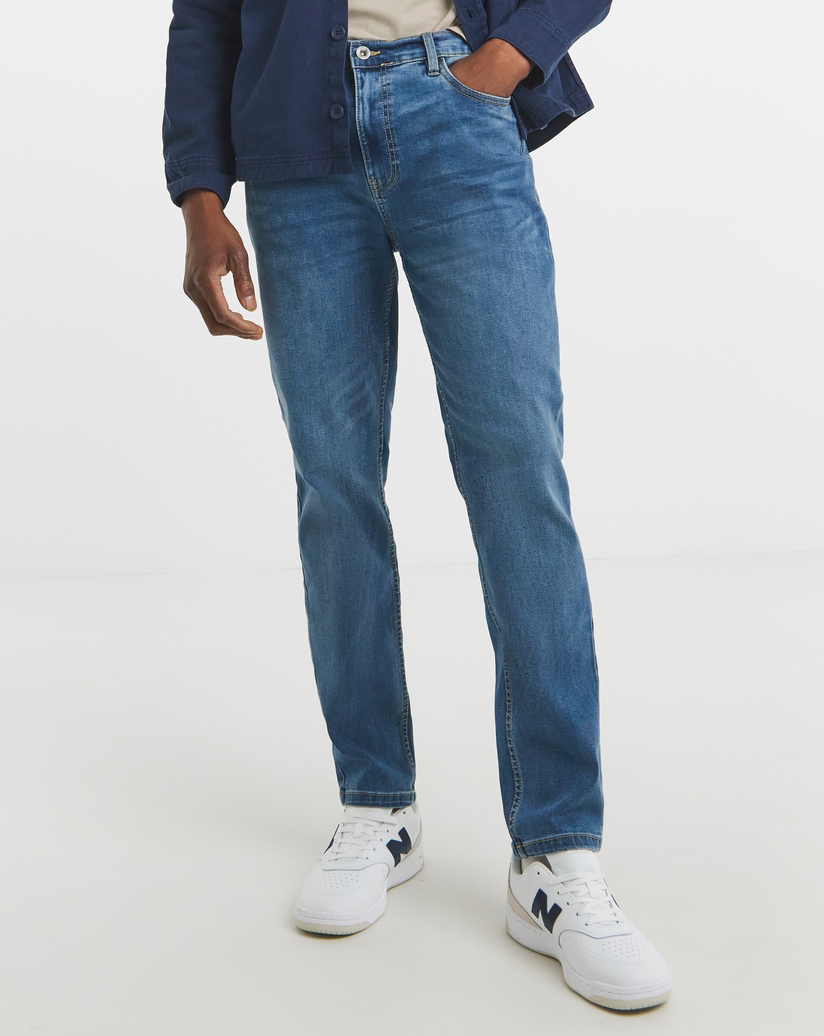 Tapered Stretch Jeans Mid Wash
