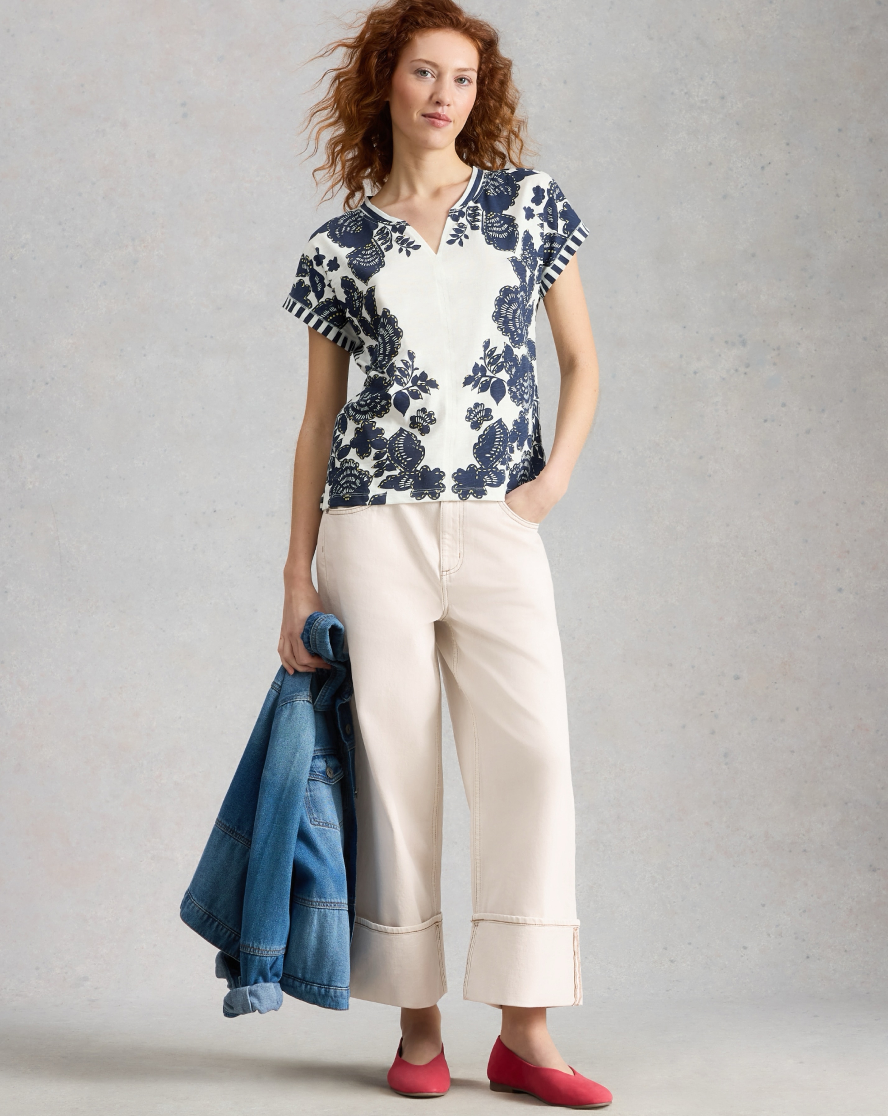 New In - White Stuff Nelly Notch Neck Tee