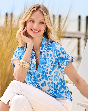 Sosandar Animal Jacquard Shirt