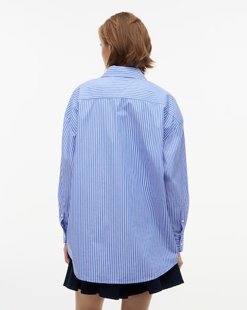 TOMMY JEANS OVERSIZED ESSENTIAL SHIRT