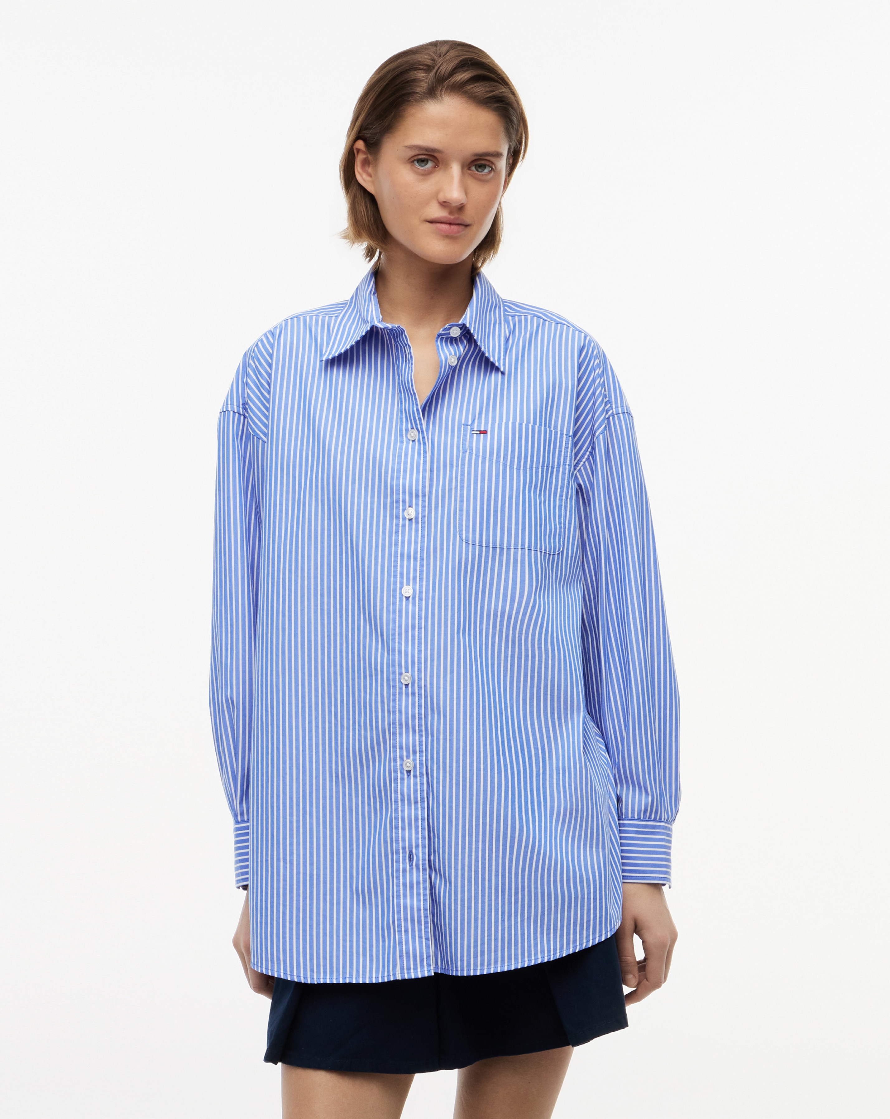 New In - TOMMY JEANS OVERSIZED ESSENTIAL SHIRT