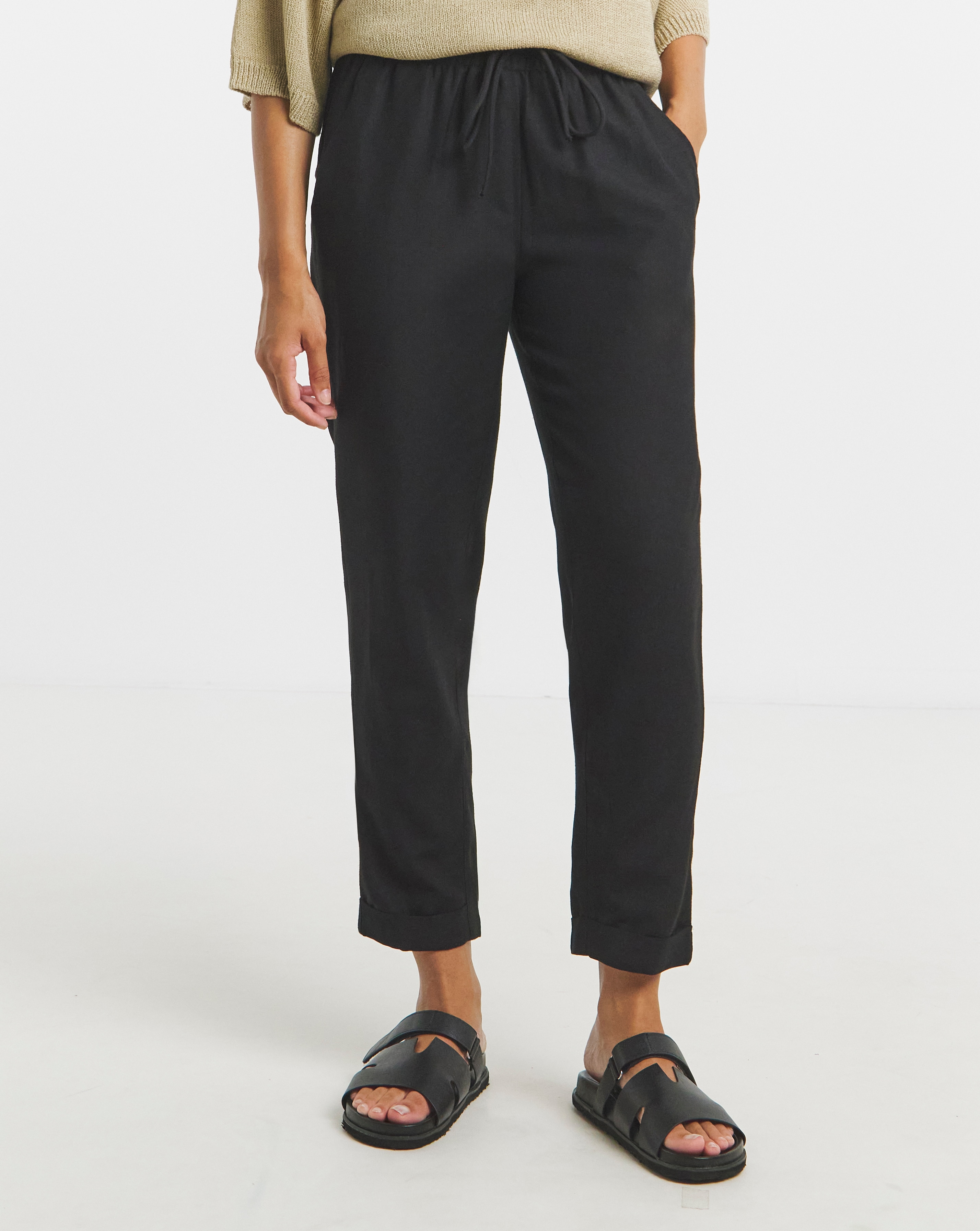 Black Linen Tapered Trouser