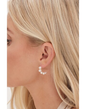 Simply Silver Sterling Silver 925 Graduated Pearl Hoop Earrings