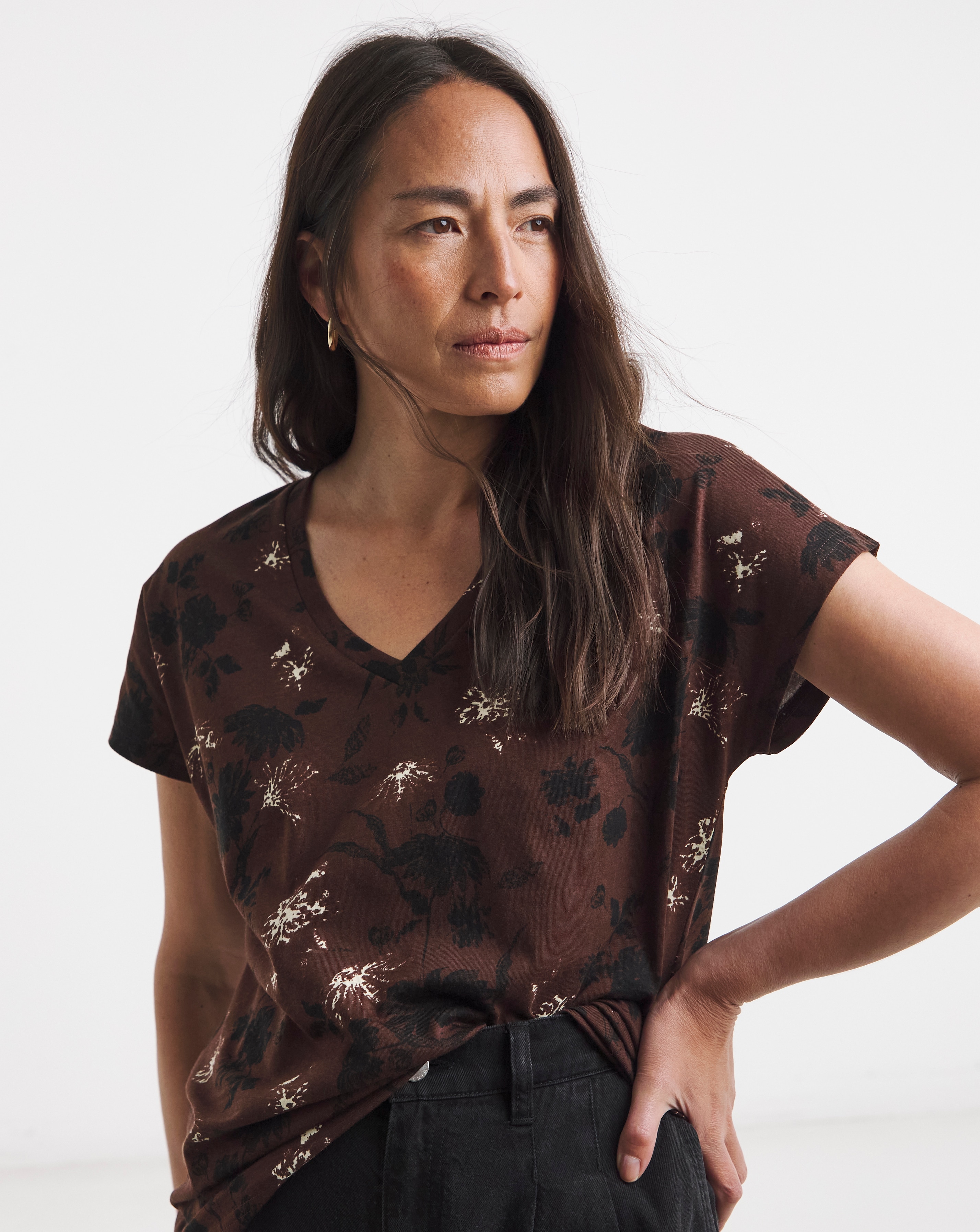 New In - V-Neck Short Sleeve T-Shirt