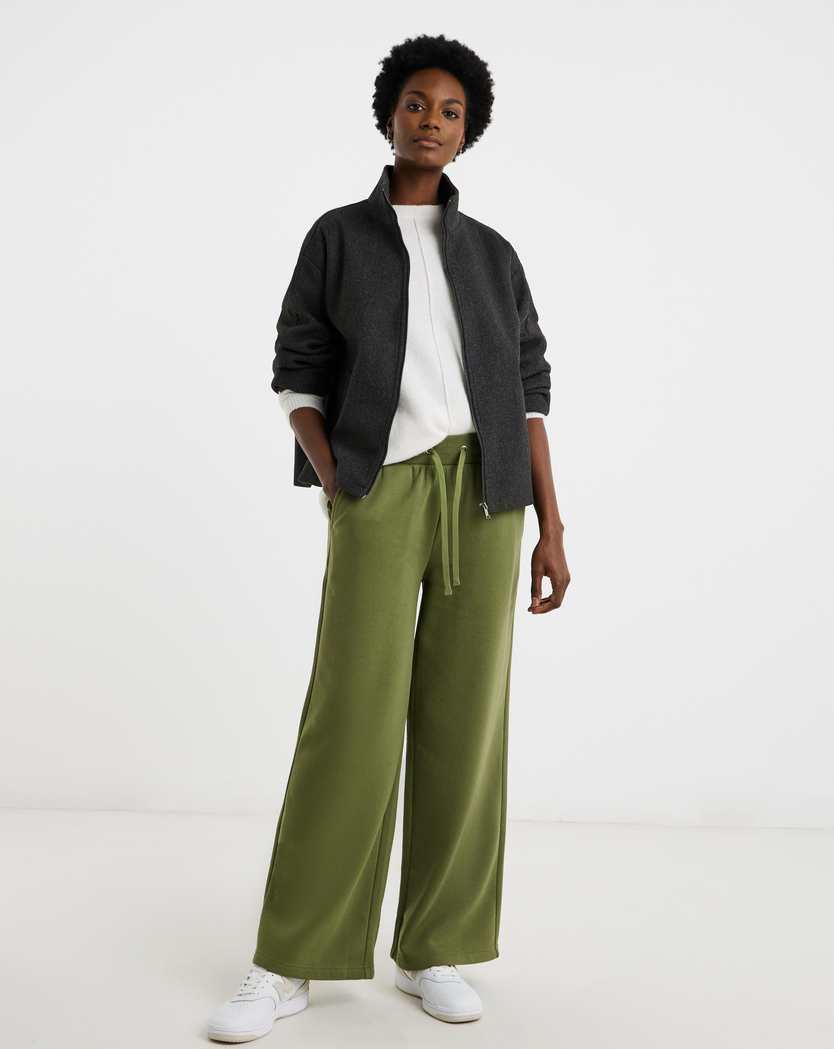 New In - Wide Leg Jogger