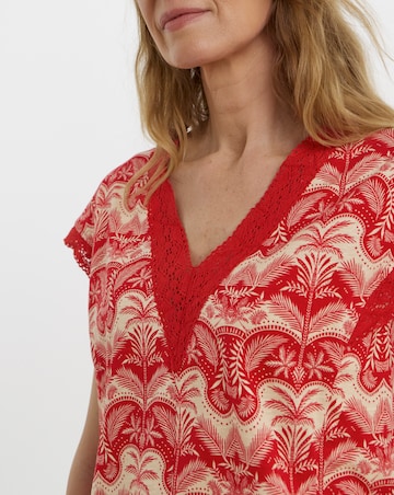 Bubble Hem Lace Trim Top