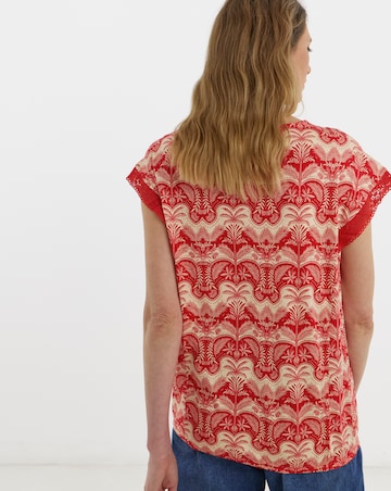 Bubble Hem Lace Trim Top