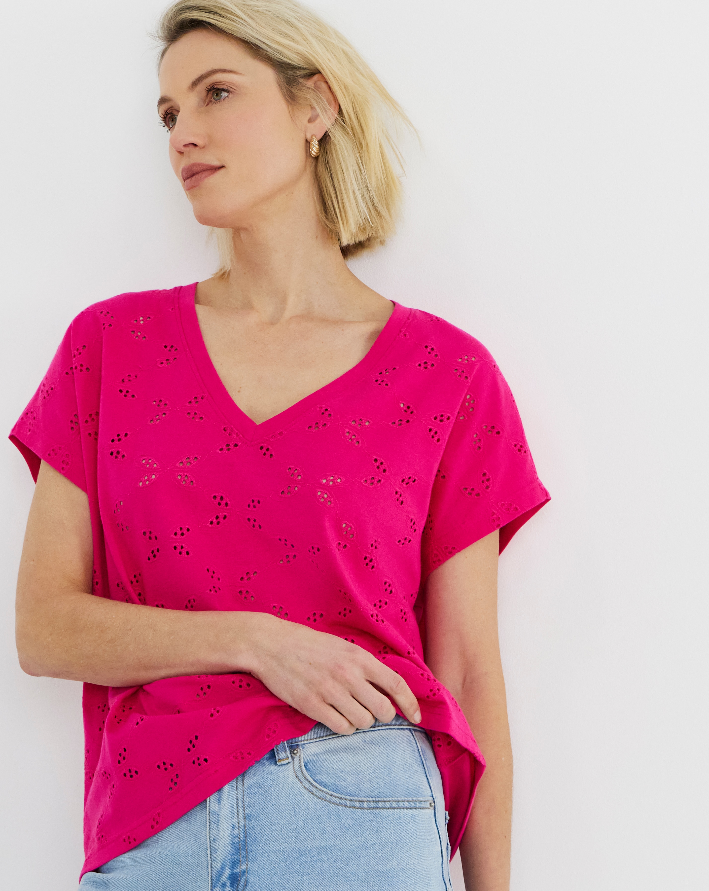 Broderie V-Neck Short Sleeve T-Shirt