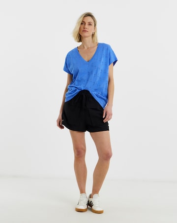Broderie V-Neck T-Shirt