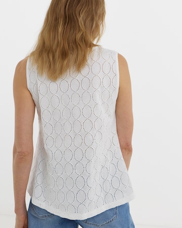 Broderie Vest