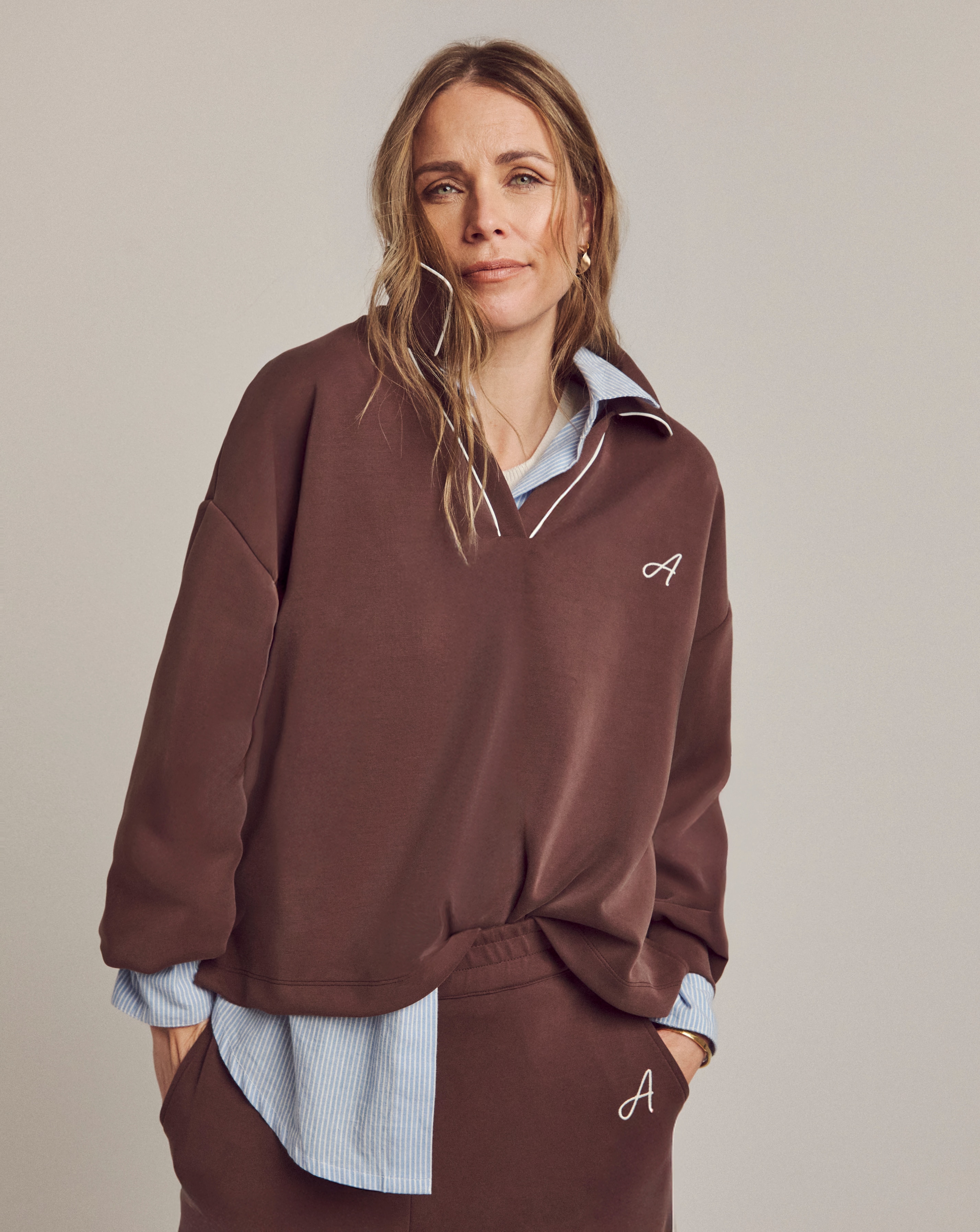 Anthology Logo Collared Sweatshirt