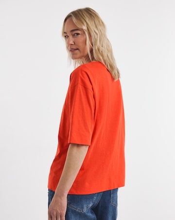 Seam Detail Boxy Crew Neck T-Shirt
