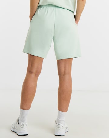The North Face Essential Light Relaxed Shorts