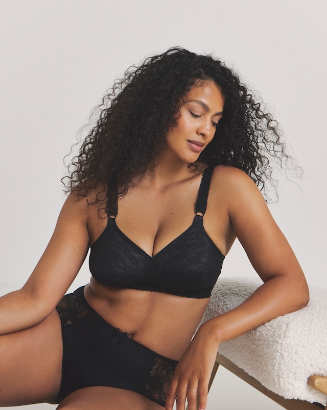Playtex Cross Your Heart Bra Black