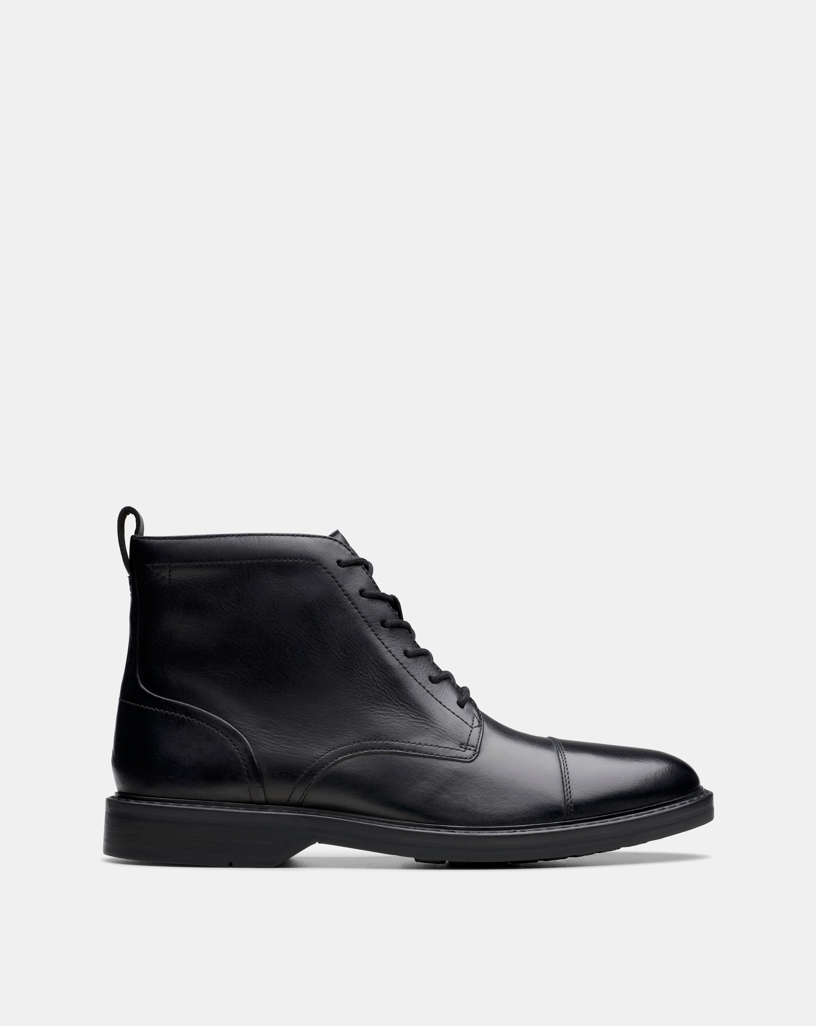 Clarks Aldwin Cap Boots - Black