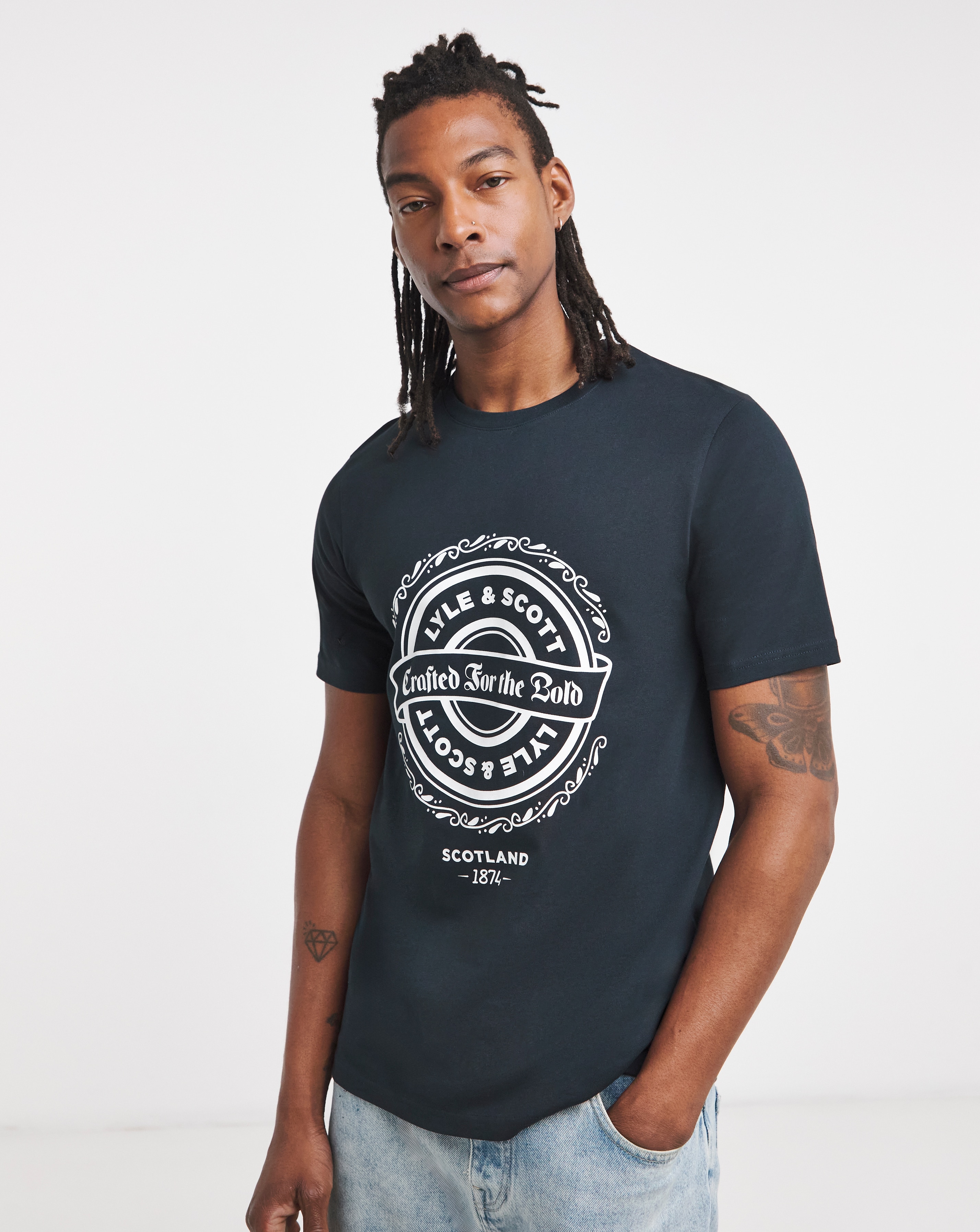 New In - Lyle & Scott Graphic T-Shirt - Navy