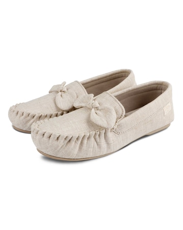 Isotoner Ladies Linen Bow Moccasin Slipper