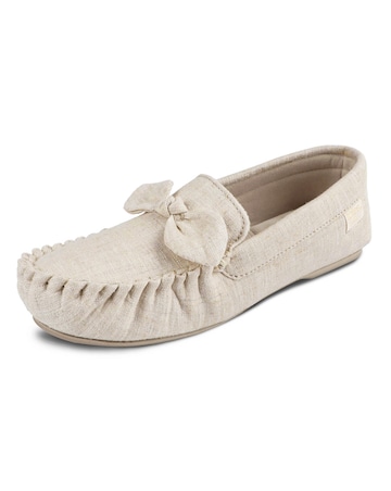Isotoner Ladies Linen Bow Moccasin Slipper