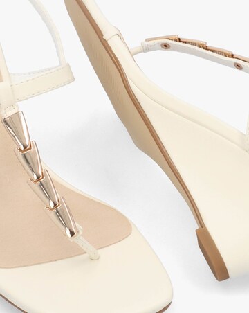 Daniel Yoko Cream Gold Trim Toe Post Mid Wedge Sandals Standard Fit