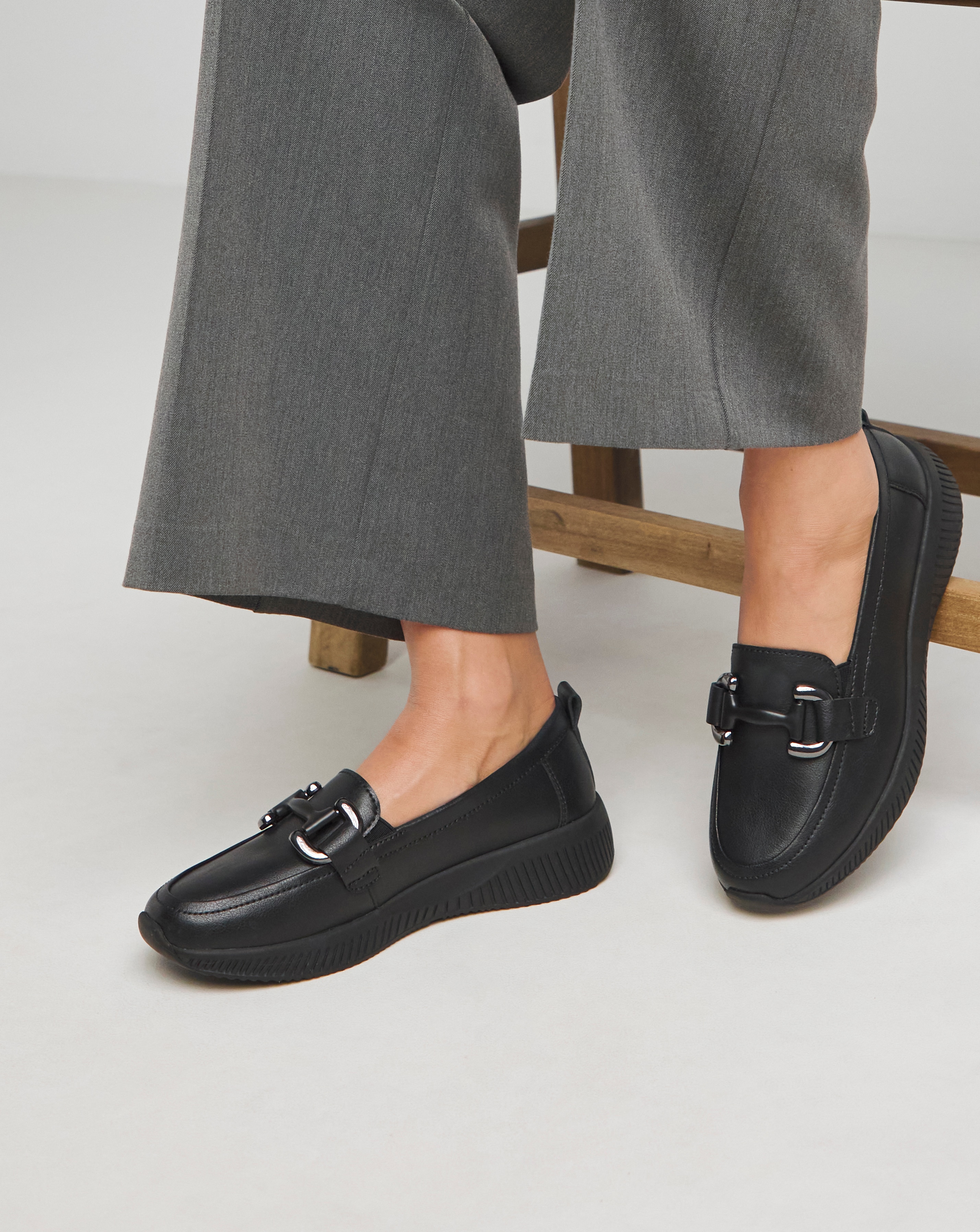 Sporty Loafer With Trim Wide Fit