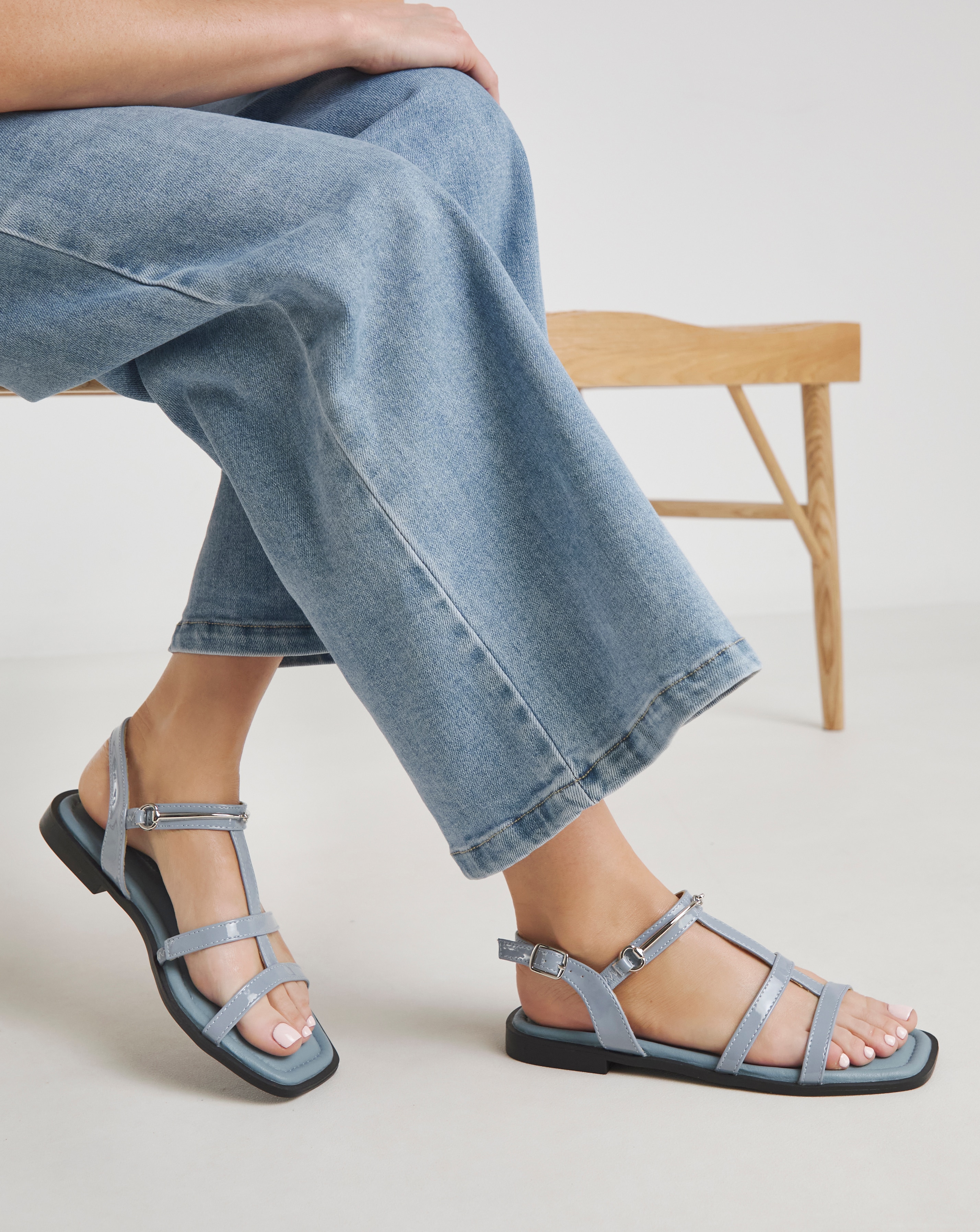 Strappy Flat Sandals Ex Wide
